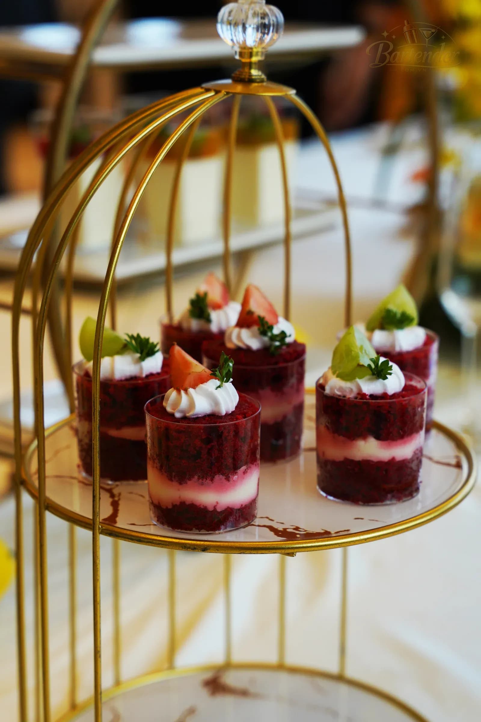 Quầy cocktail hội nghị khách hàng ngành bất động sản — 28