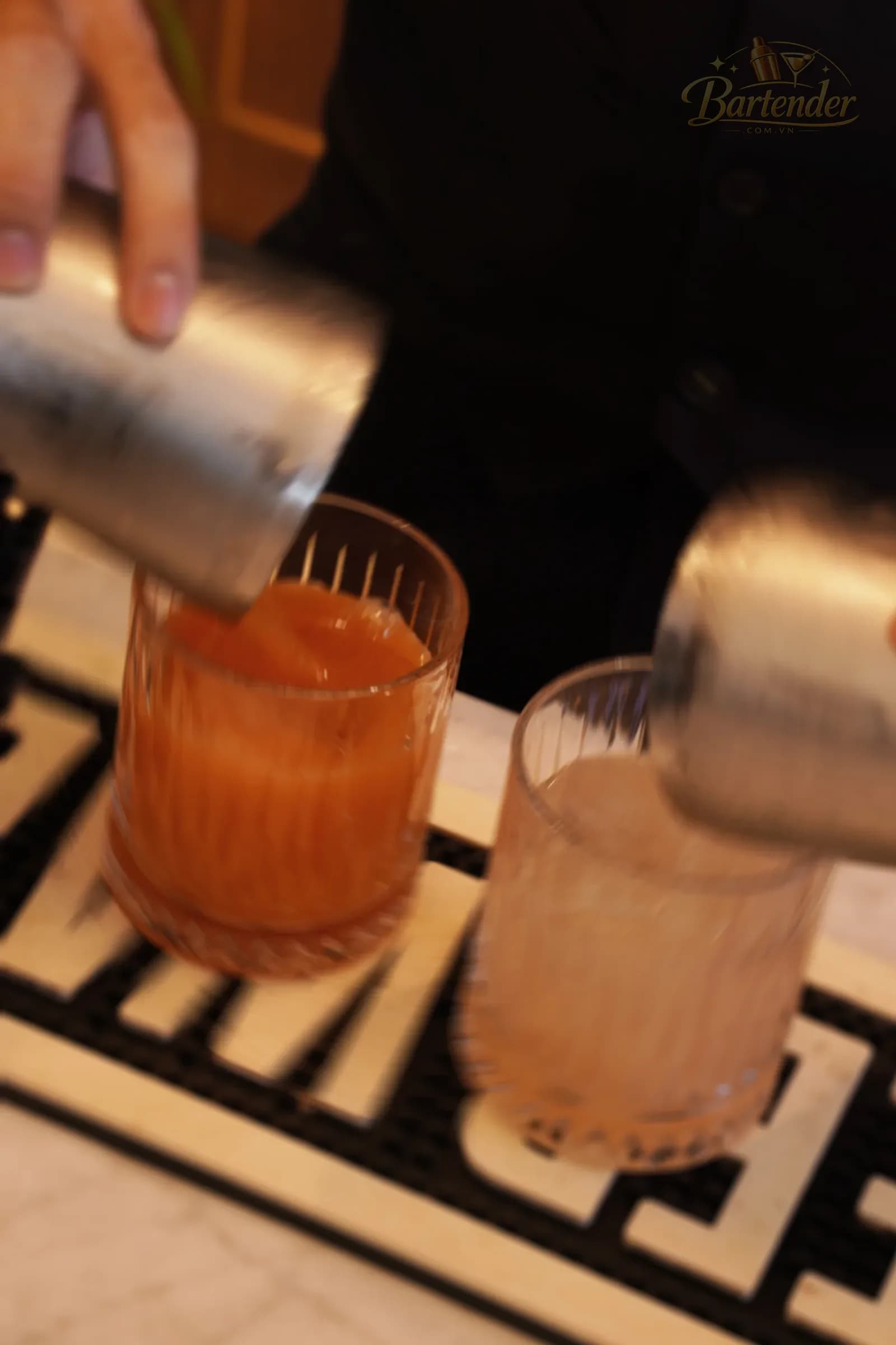 Quầy cocktail hội nghị khách hàng ngành bất động sản — 8