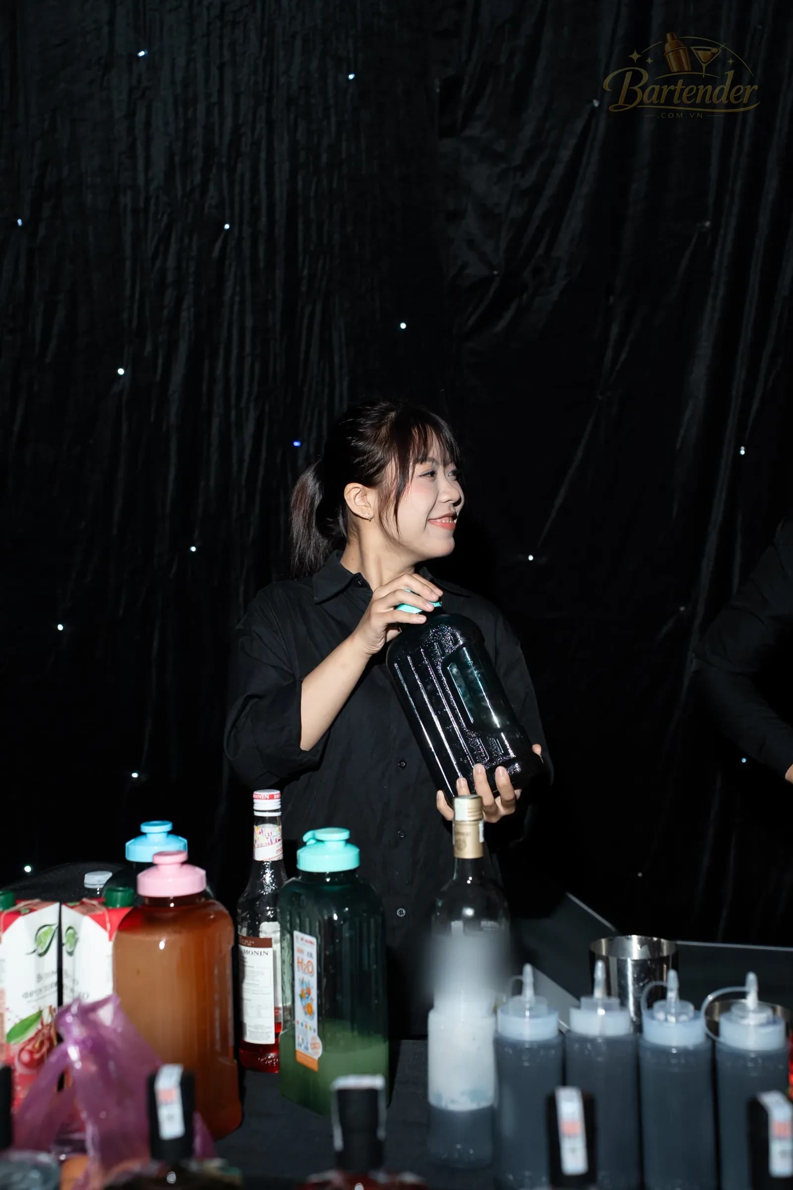Quầy cocktail lễ ra mắt loa d&b audiotechnik — 9
