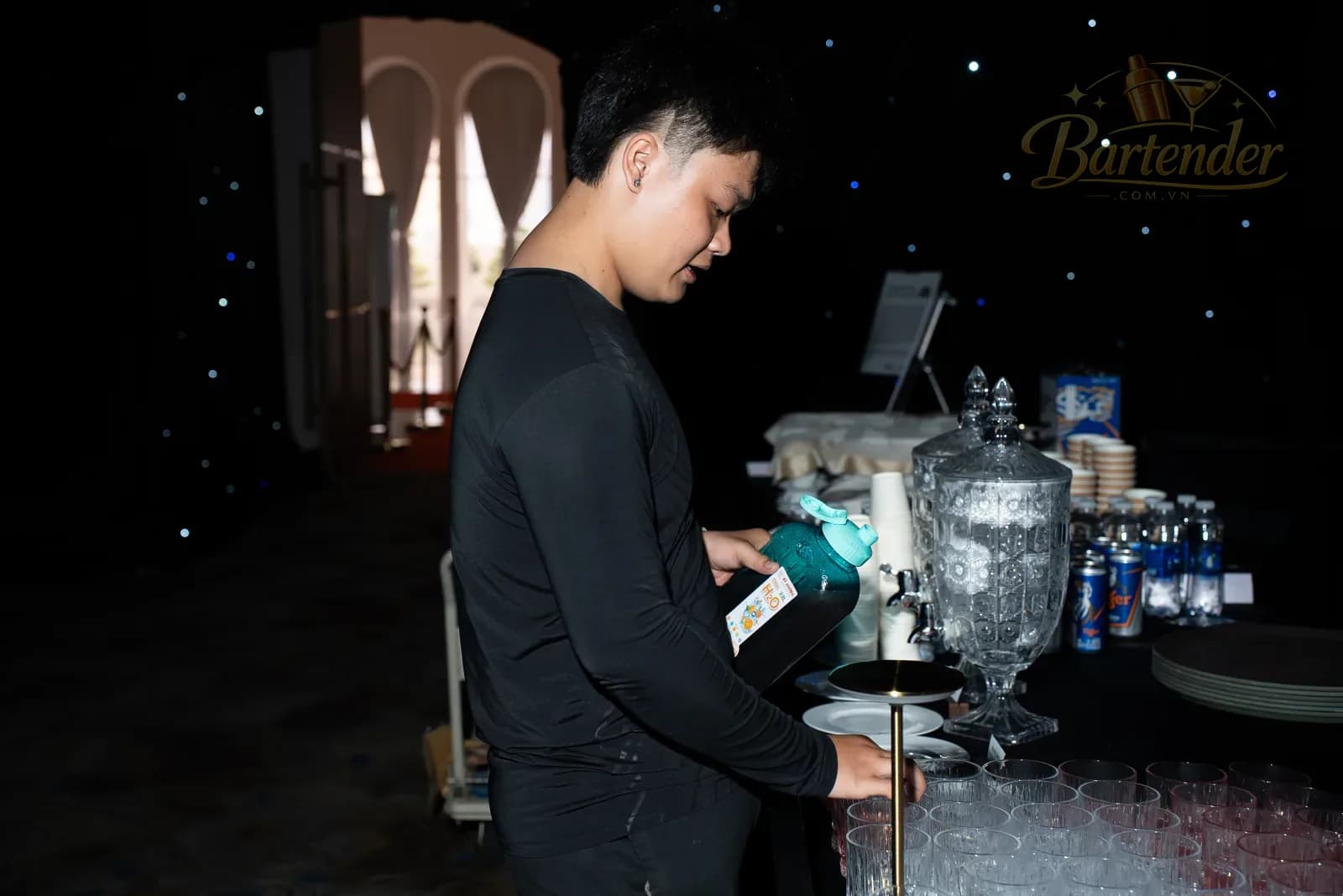Quầy cocktail lễ ra mắt loa d&b audiotechnik — 14