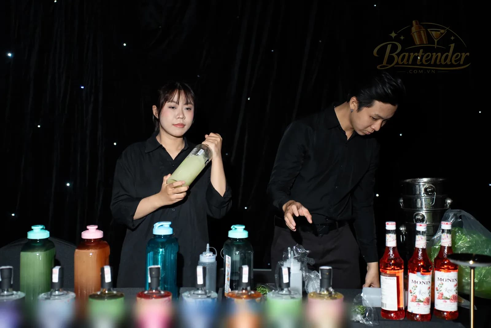 Quầy cocktail lễ ra mắt loa d&b audiotechnik — 20