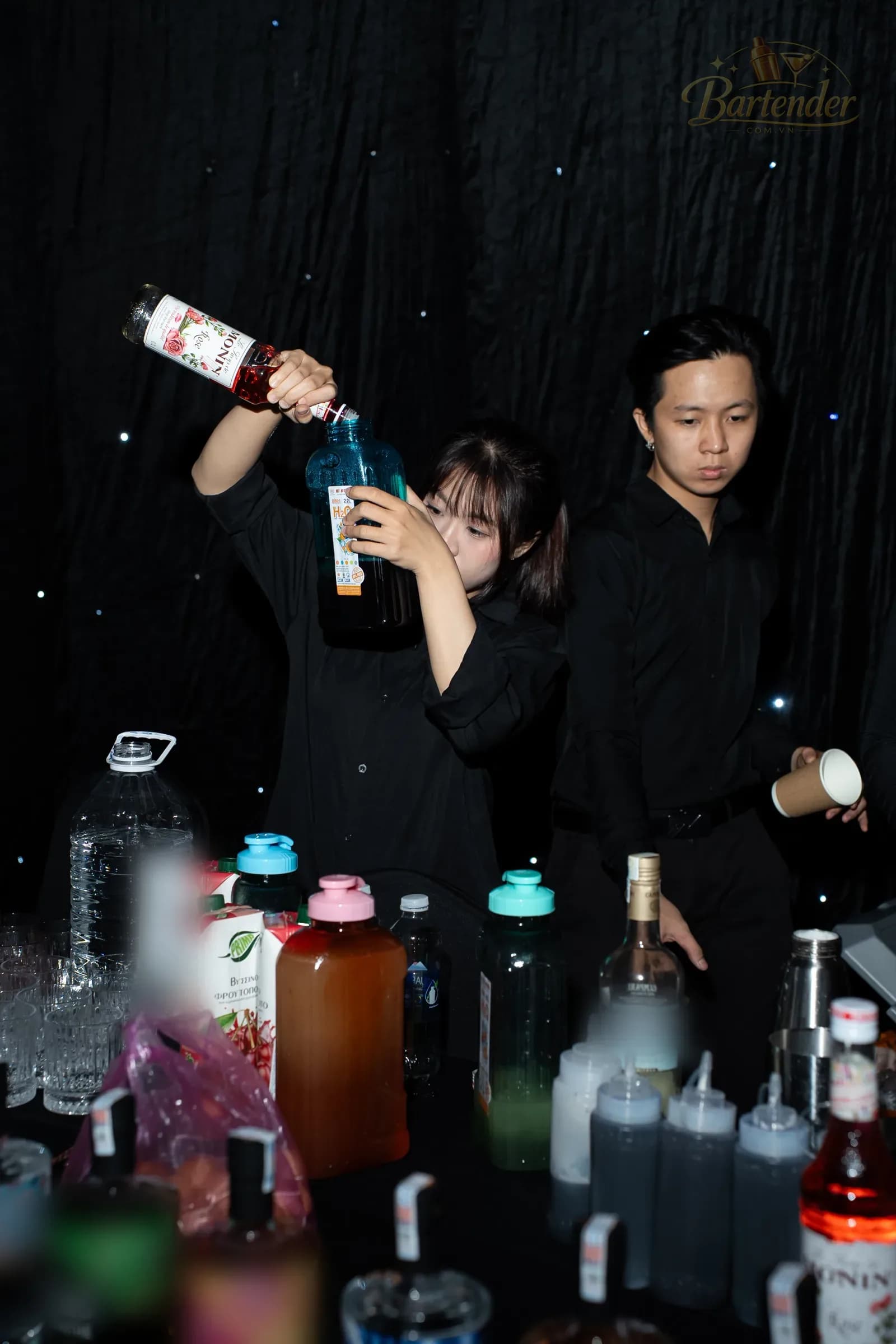 Quầy cocktail lễ ra mắt loa d&b audiotechnik — 30