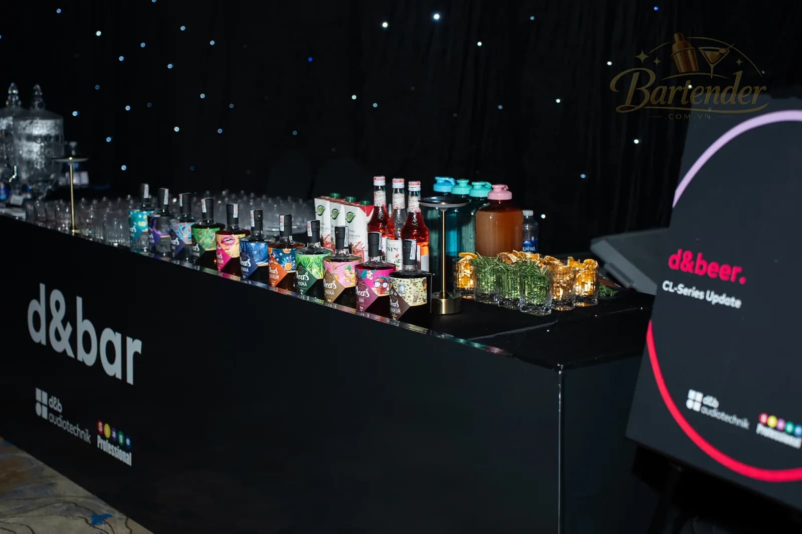Quầy cocktail lễ ra mắt loa d&b audiotechnik — 2