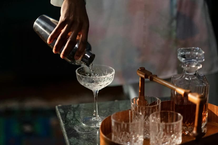 Bartender vs mixologist vs flair: what is the difference?