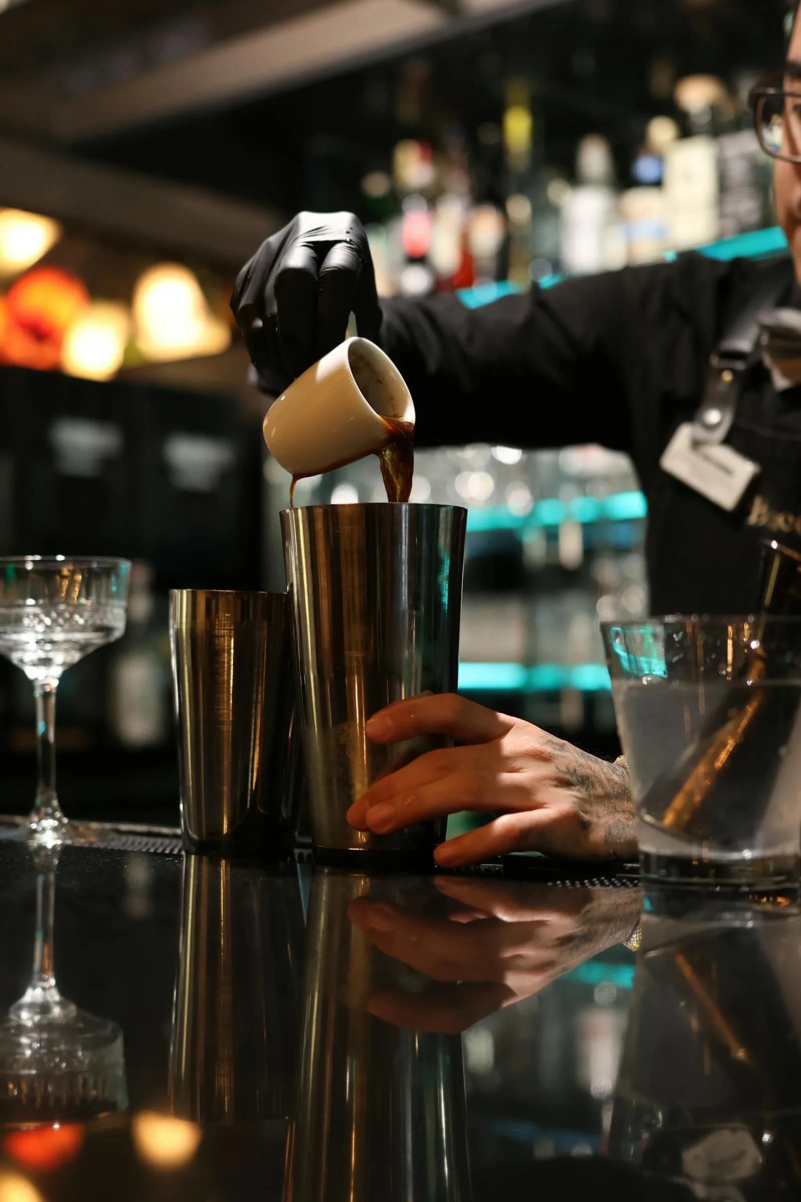 Bartender phục vụ private party